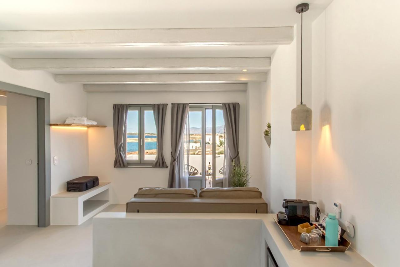 Paros Cape Suites Naoussa Esterno foto