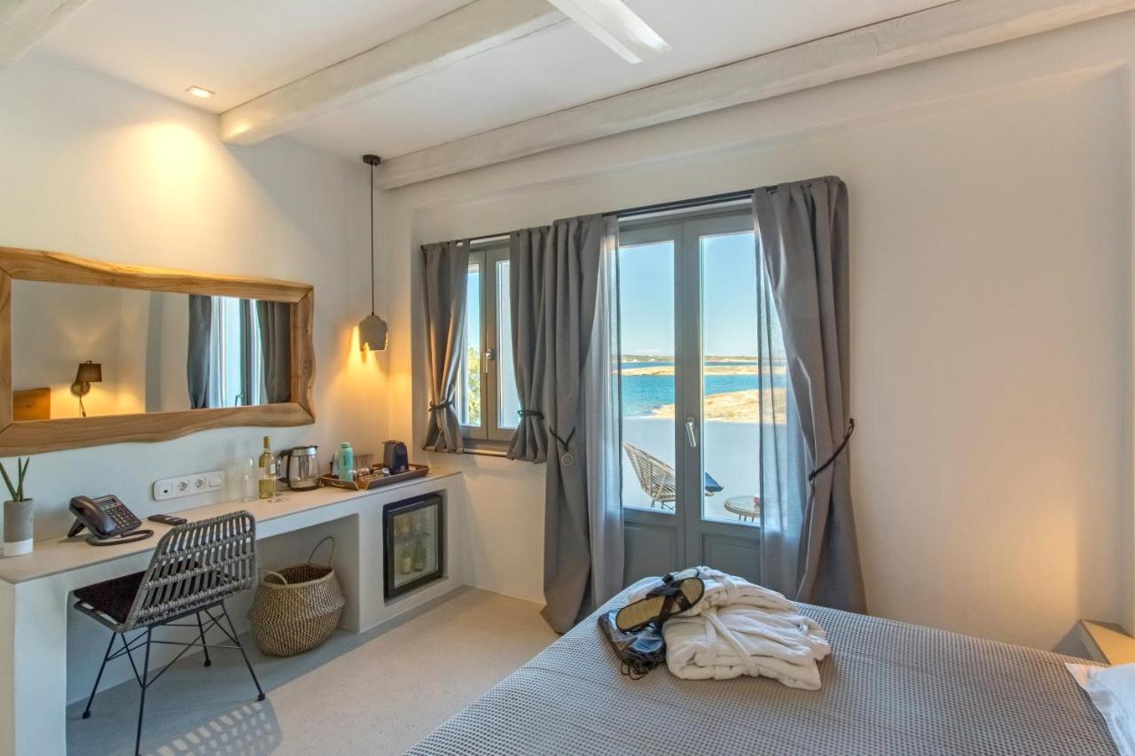 Paros Cape Suites Naoussa Esterno foto