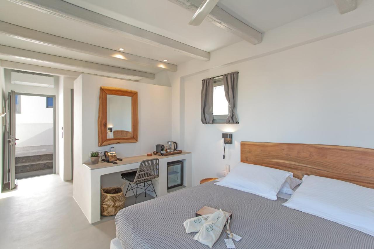 Paros Cape Suites Naoussa Esterno foto