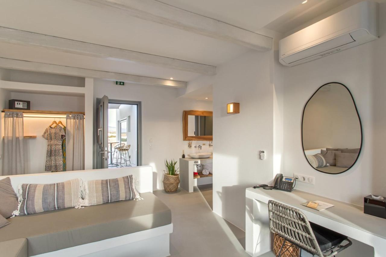 Paros Cape Suites Naoussa Esterno foto