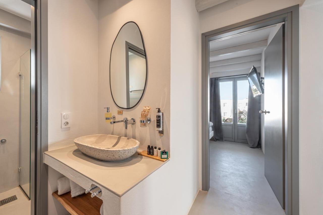 Paros Cape Suites Naoussa Esterno foto
