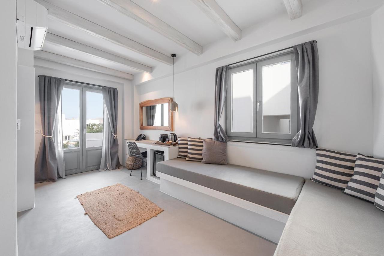 Paros Cape Suites Naoussa Esterno foto