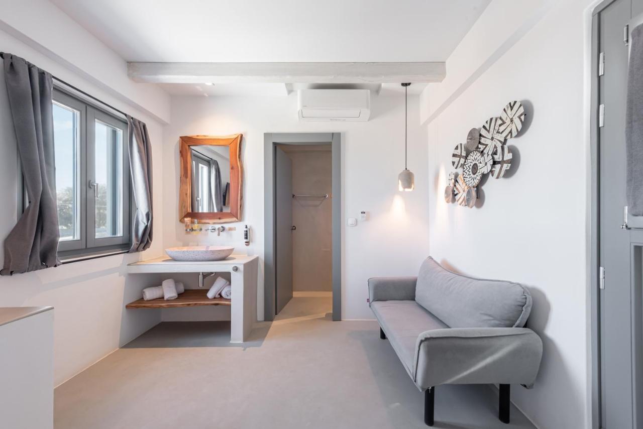 Paros Cape Suites Naoussa Esterno foto