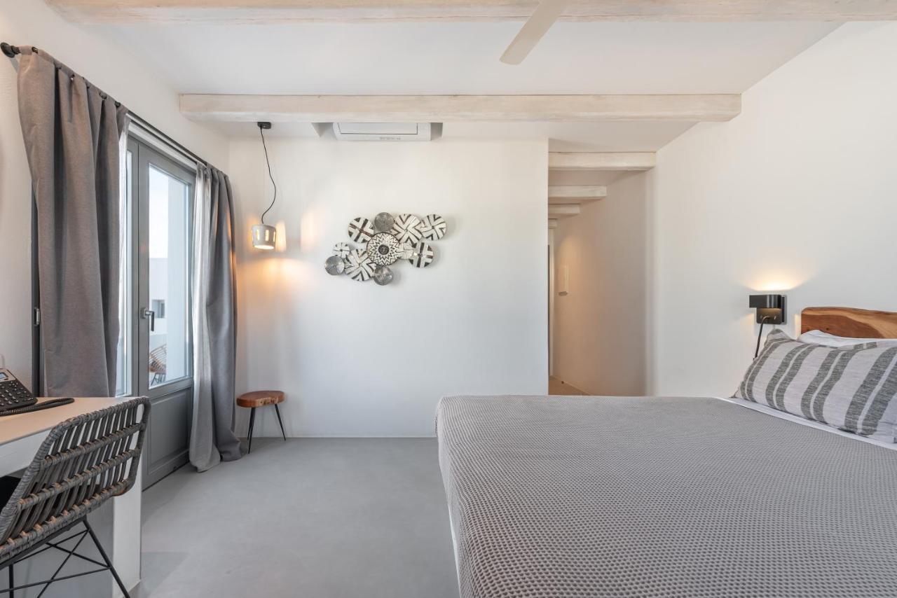 Paros Cape Suites Naoussa Esterno foto