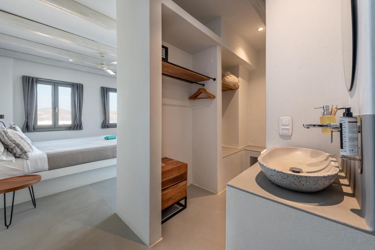Paros Cape Suites Naoussa Esterno foto